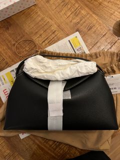 （分類：）位於 。 由 tiffc27 提交（商品編號 1330164110，圖片 1）。簡介： 。