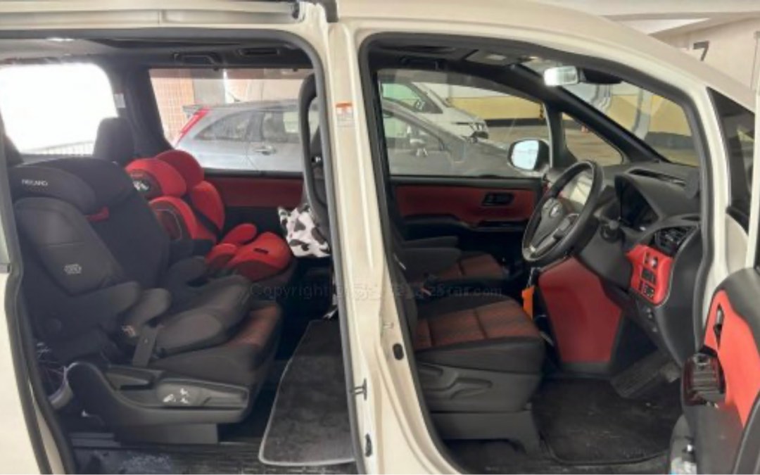Toyota Voxy 80 series Auto62863132038914112