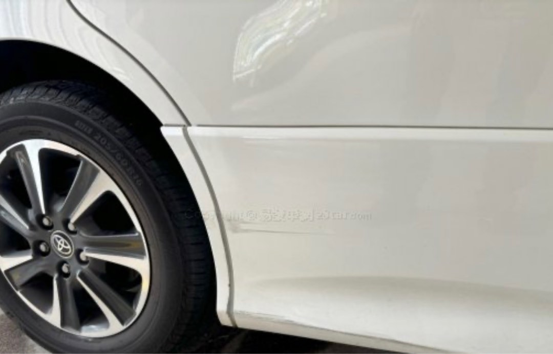 Toyota Voxy 80 series Auto62863132038914114