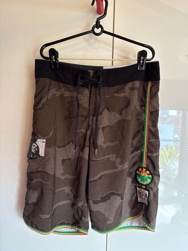 Well used billabong x bob marley board shorts sz 30 Men s Fashion Bottoms Shorts on Carousell