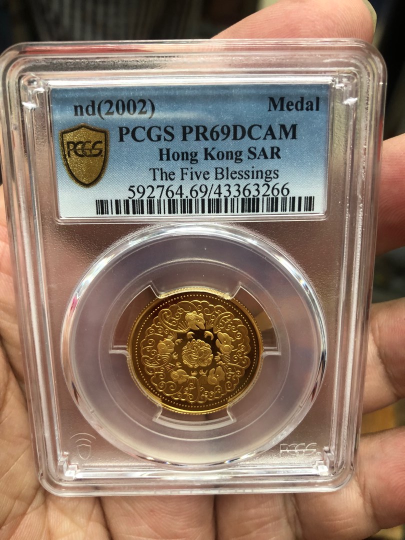 售香港2002年五福臨門7.8克9999金章，PGCS69, 興趣及遊戲, 收藏品及