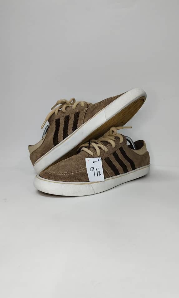 ADIDAS COURT DECK CASUAL LEATHER 9.5 UK Men s Fashion Footwear Sneakers on Carousell