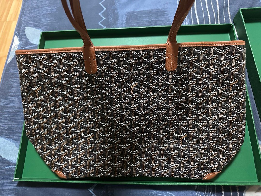 Artois PM G0YARD bag (Category: Luxury Bags & Wallets) located in Cabuyao City. Submitted by honaluli (Listing ID 1330244127, Image 2). Description: Selling brand new Artois in PM size Actual photos as posted Comes with boc and dust bag Factory seconds Authentic quality.