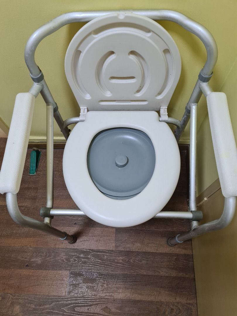 Assistive Devices - Commode, Health & Nutrition, Assistive ...