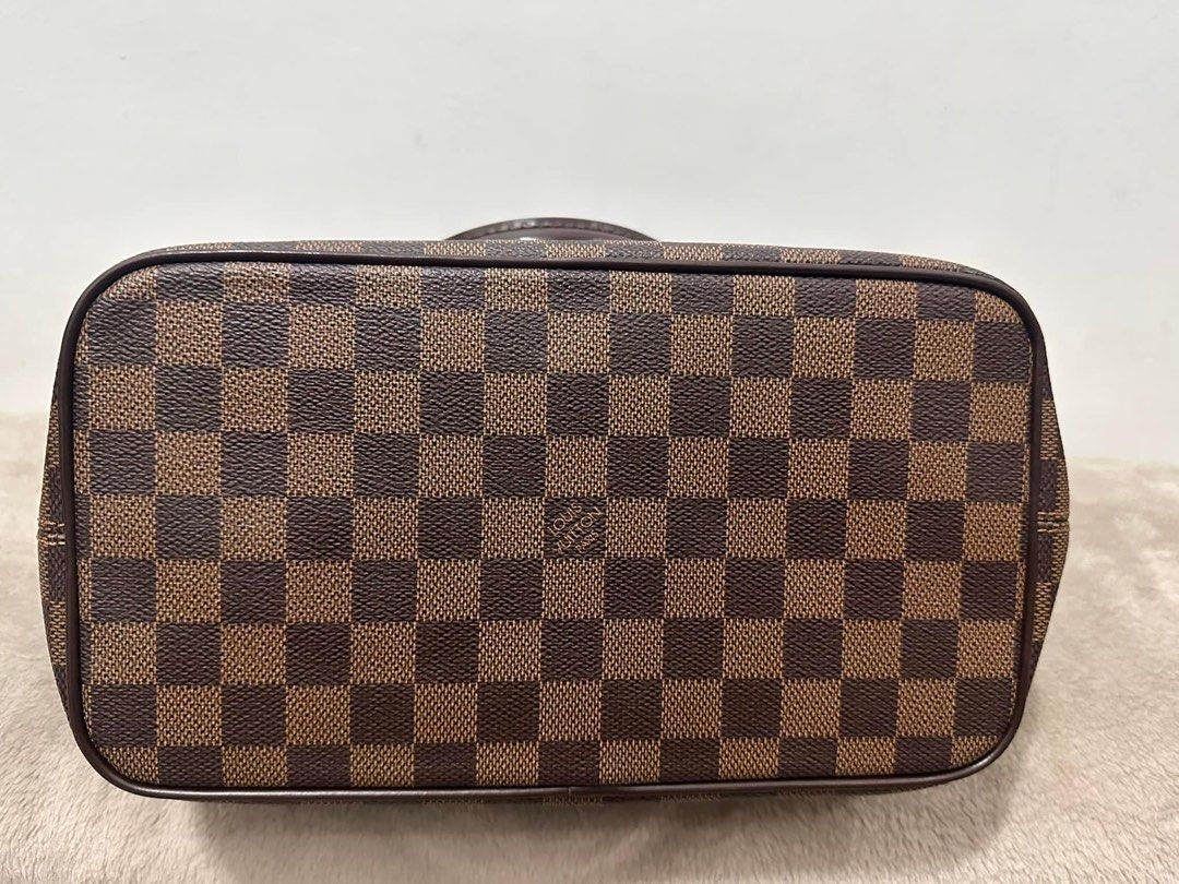 Authentic LV Saleya PM (Category: Luxury Bags & Wallets) located in Quezon City. Submitted by jhaediah (Listing ID 1330326410, Image 2). Description: Rank A Plus with dustbag.
