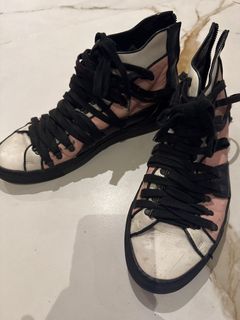 (Category: ) located in . Submitted by leluxeboutique (Listing ID 1330322822, Image 1). Description: .