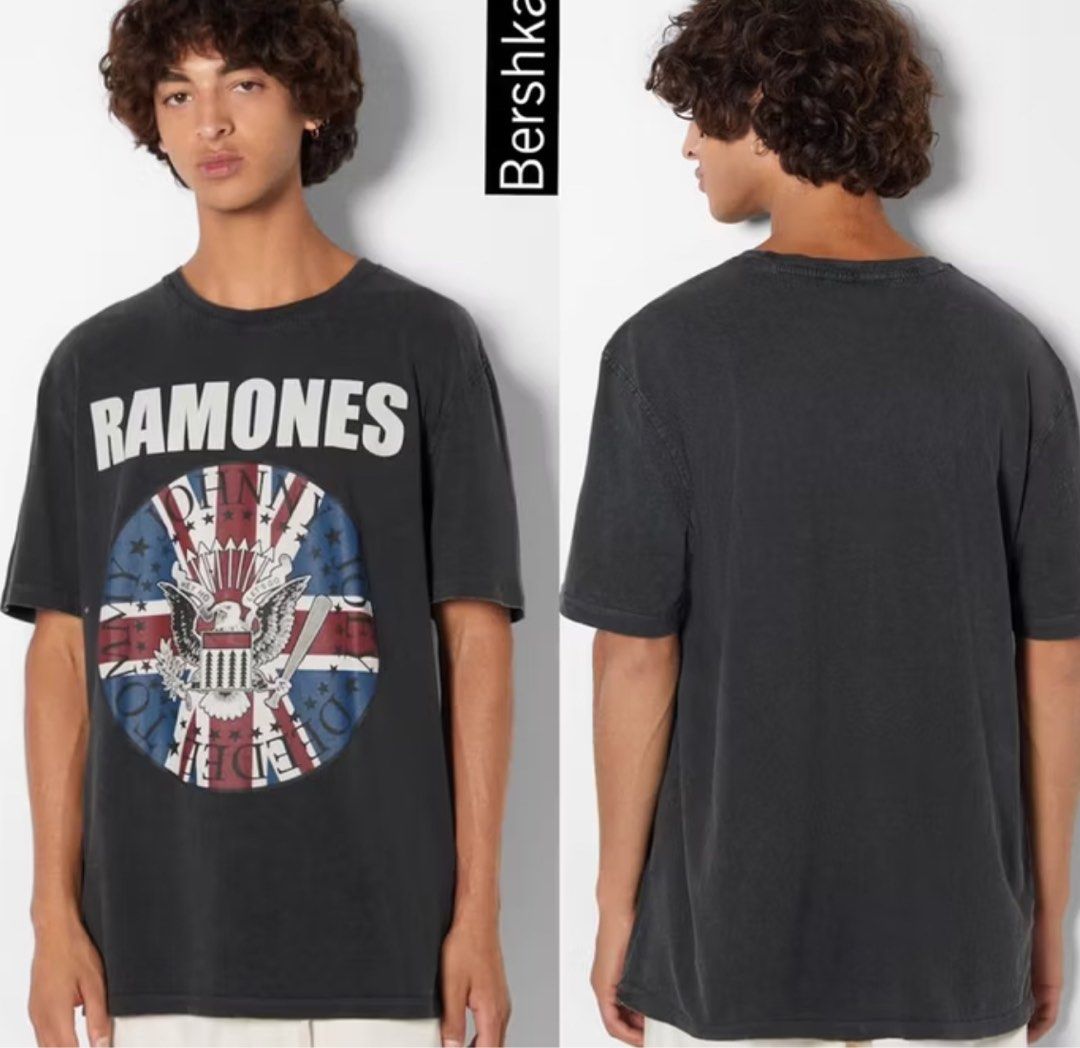 BERSHKA RAMONES T SHIRT KAOS BAND RAMONES HITAM SALE FROM 400 Fesyen Pria Pakaian Atasan di Carousell