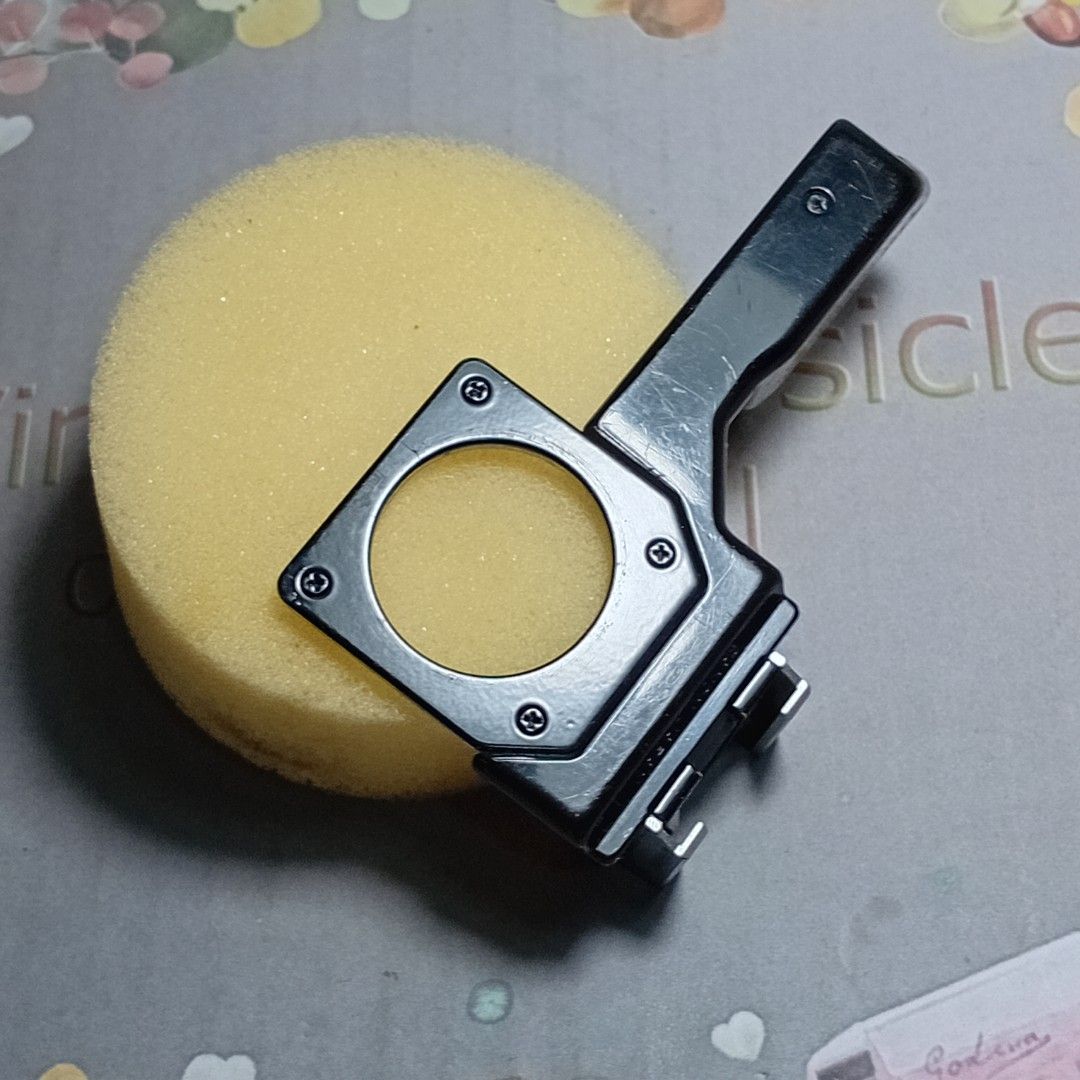 Canon F1 Flash Coupler F for Canon Flash (Category: Flashes) located in Paranaque City. Submitted by vintagepopsicle (Listing ID 1330204875, Image 2). Description: Pls msg us on our official cellphone here if we cannot reply as fast because of app repl y limi ts or qu Ota. Canon Flash Coupler F in Good Condition and Very Rare Item for Canon F1 collectors. Get it from us instead of ebay to avoid scams and costly shipping expenses. WYSIWYG, please 