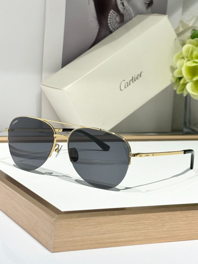 Cartier Titanium 155 味わい深い メガネ 使用頻度低 美品