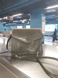 （分類：）位於 。 由 itsmeee. 提交（商品編號 1330314856，圖片 1）。簡介： 。