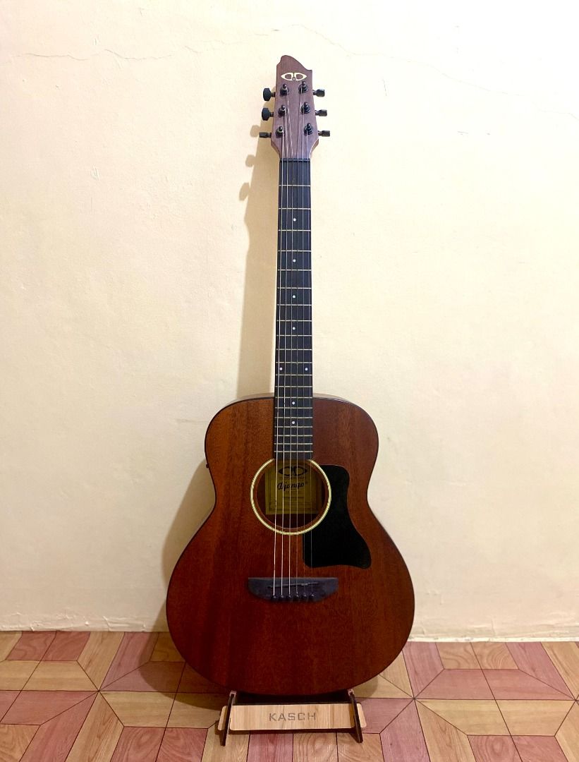 D&D Junior Django Mahogany with Bag (Category: Musical Instruments) located in Apalit. Submitted by bana011 (Listing ID 1330240311, Image 2). Description: Size: 36″ Back wood: Mahogany Side wood: Mahogany Fingerboard: Rosewood Braceless Semi-arched back Inclusions: Free bag, allen wrench, cable RFS/Other details: Need Funds Lady Owner 10 months old No scratches Hindi pa po napalitan ng string since nung binili Freebies: Swiff Capo & Kasch Guitar 