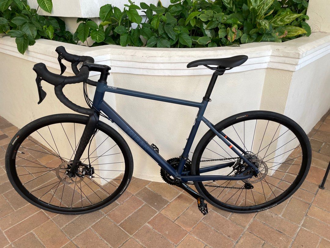 Triban RC 520 size medium with upgraded racing tyres