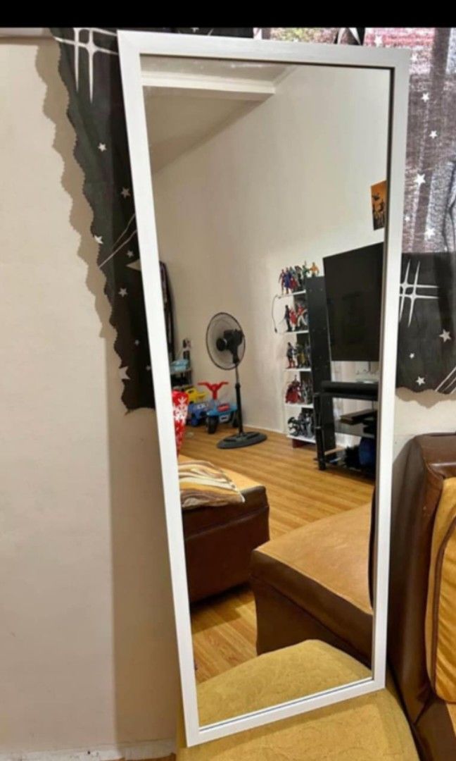 Fullbody Mirror/Wall Mounted Mirror 💥 🪞 (Category: Face Care) located in Manila. Submitted by juliemarce22943 (Listing ID 1330178047, Image 2). Description: SALE ‼️ SALE ‼️ SALE ‼️ ORDER NOW ‼️ DELIVER NOW ‼️ HIGH QUALITY ♥️ WOOD FRAME ♥️ SOBRANG LINAW ♥️ SAMEDAY DELIVERY ✅️ GCASH PAYMENT ACCEPTED ✅️ CASH ON DELIVERY ✅️.