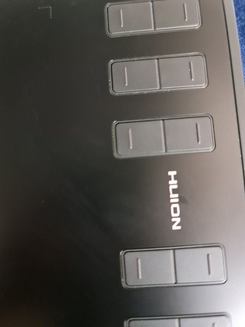 HUION INSPIROY H1060P DRAWING TABLET (Category: Laptops & Notebooks) located in Makati City. Submitted by junaree (Listing ID 1330199007, Image 3). Description: HUION INSPIROY H1060P DRAWING TABLET With pen, OTG (for iphone and android connection) and glove compatible to windows 7-10, MAC OS No issues RFS: DECLUTTERING.
