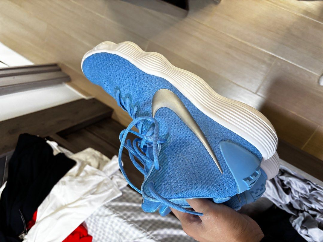 Hyperdunk react us12 （分類：波鞋）位於 Hong Kong。 由 chanhc0726 提交（商品編號 1330201159，圖片 2）。簡介： 。