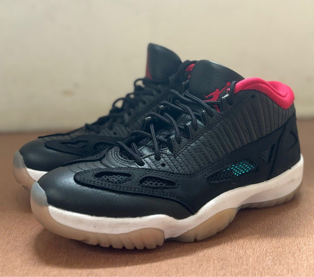 Jordan 11 IE Retro Bred (Category: Sneakers) located in Makati City. Submitted by bbongg (Listing ID 1330191434, Image 2). Description: Jordan 11 IE Retro Bred Size 8.5 Original, bought bnew at Nike Complete with box Vgood condition Price negotiable Decluttering For pick up / lalamove.