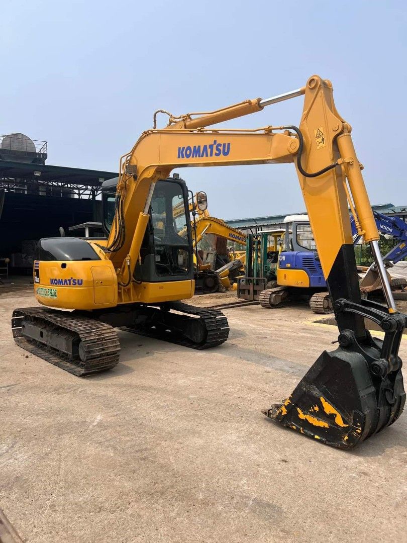 Komatsu pc78us-6 (Category: Industrial Equipment) located in Manila. Submitted by joemelynas44875 (Listing ID 1330172243, Image 3). Description: Komatsu Pc78us-6 Make: KOMATSU Type: Excavator Model: PC78US-6 Year: 2014 Cylinder: 4 Bucket: 1/4 Made: JAPAN Others : 1,000+hrs Good running condition ready to pullout Good pump and engine Free fully recondition Free repaint With 1 month warranty for pump and engine FOR INQUIRIES AND INSPECTION 📍 Pm or
