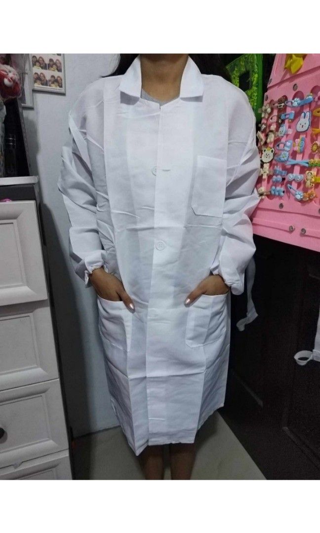 lab gown (Category: Medical Supplies & Tools) located in Manila. Submitted by poliyanaaaaa (Listing ID 1330329230, Image 1). Description: .