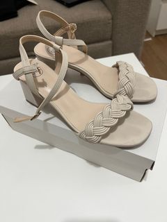 (Category: ) located in . Submitted by shopper09 (Listing ID 1330207535, Image 1). Description: .