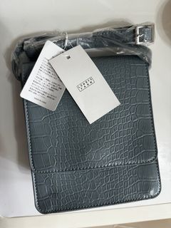 （分類：）位於 。 由 mayleelym 提交（商品編號 1330225626，圖片 1）。簡介： 。