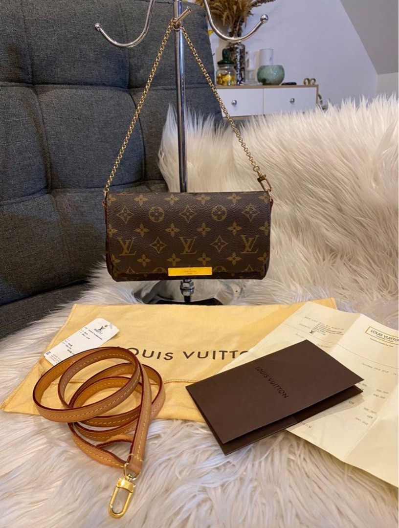 LV Favorite PM in Monogram (Category: Luxury Bags & Wallets) located in Quezon City. Submitted by christineboller (Listing ID 1330232764, Image 1). Description: Louis Vuitton Favorite PM in Monogram. 9.5/10 condition, no rubs on edges, very clean interior. Excellent patina of strap. Outstanding LV GHW plate and chain; comes with long strap, controllato, receipt (Serial No. DU3193 bought in Korea year 2013)and dustbag for only P64K. .
