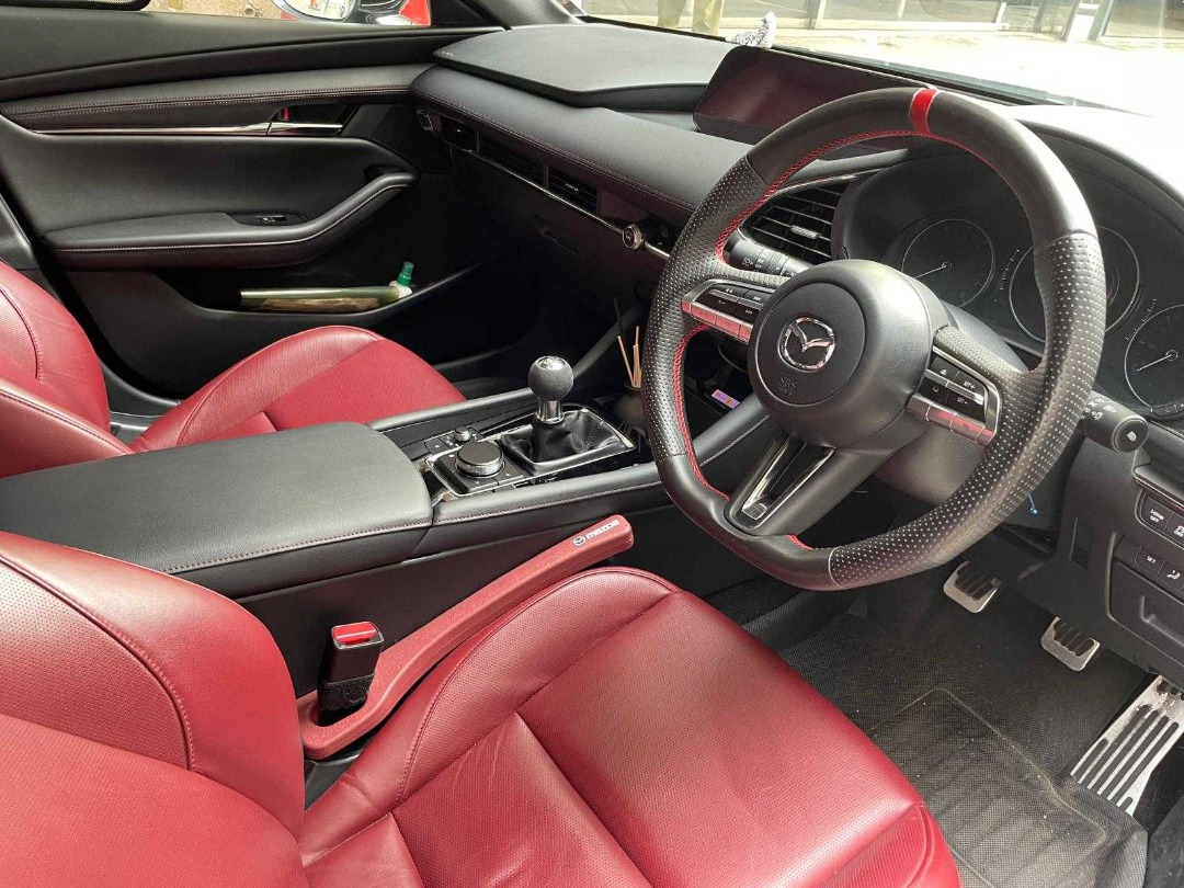 Mazda 3 HATCHBACK Manual62864836983811113