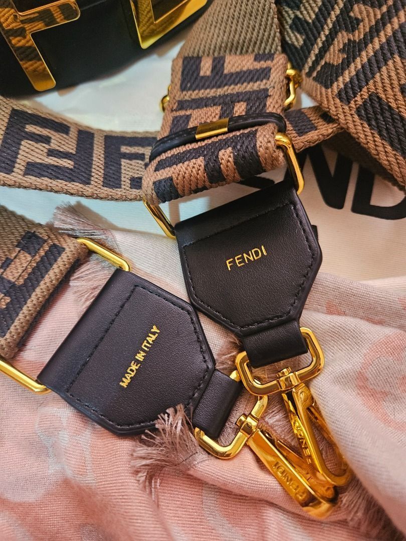 Multicolor Fendigraphy (Category: Shoulder Bags) located in Caloocan City. Submitted by mandromeda1996 (Listing ID 1330211129, Image 3). Description: multiple types of leather in gold fendigraphy hardware flaw: minor light scratches on the hardware, please check photos. Mode of Payment: Gcash, Maya, PayPal, Courier COD (LBC, Lalamove) Mode of Delivery: Metro Manila - Courier (Grab, Lalamove, MoveIt) Provincial (3-5 days) - LBC/J&T Pick-up Locatio