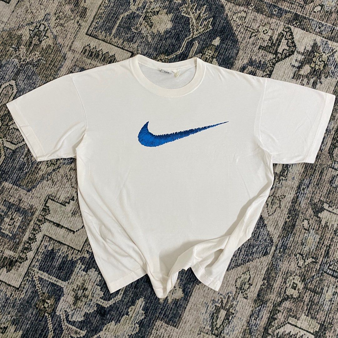 crayon nike shirt