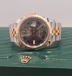 (Category: ) located in . Submitted by luxurybanque (Listing ID 1330321943, Image 1). Description: .