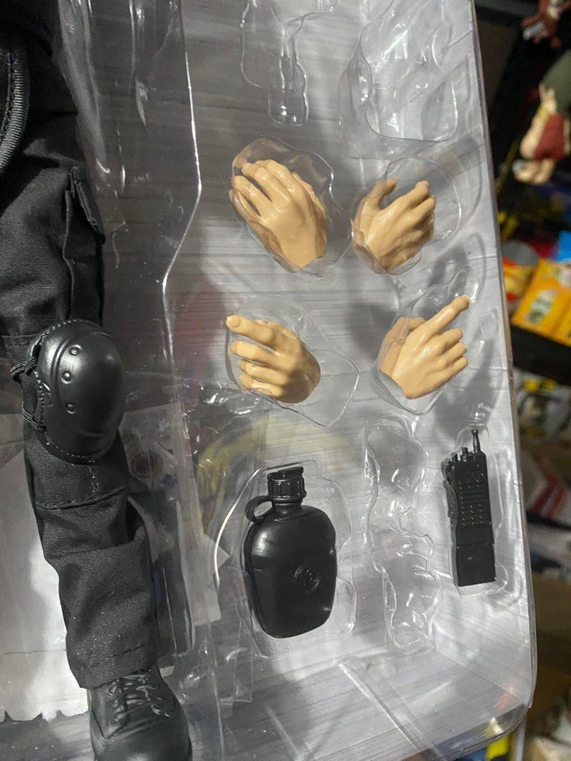 Soldier 1/6th scale with accessories 12” fully articulated (Category: Figurines & Statues) located in Taytay. Submitted by michidc (Listing ID 1330331691, Image 2). Description: For sale🔥 1/6th Scale Soldier Fully Articulated 12 inches tall ₱2,500 only‼️ Ganda neto‼️😍 With weapons🔥 Totoong tela yung uniform‼️ Maraming weapons and accessories ‼️ Removable ang ulo, pwede nyong palitan ng ulo ng gusto nyong characters. With original box and clams