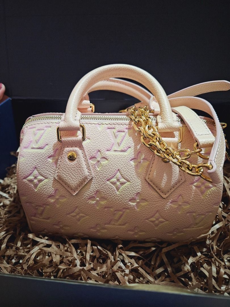 Speedy 20 in Stardust Pink LV (Category: Shoulder Bags) located in Caloocan City. Submitted by mandromeda1996 (Listing ID 1330211942, Image 1). Description: Stardust Series (Rare) Speedy 20 in Gold Hardware, Embossed inclusions: leather-chain strap for crossbody, lock & key, dust bag, care instructions flaw: minor sealant chip on handle, pls see photo Mode of Payment: Gcash, Maya, PayPal, Courier COD (LBC, Lalamove) Mode of Delivery: Metro Manila