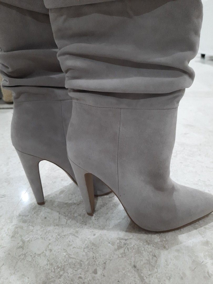 Steve Madden CARRIE Suede Boots size 6.5US 37