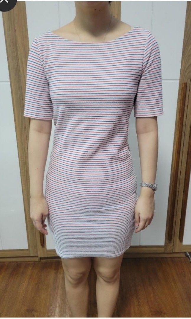 Stradivarius stripe bodycon dress (Category: Dresses) located in Caloocan City. Submitted by declutterjamiescloset (Listing ID 1330294315, Image 1). Description: sf c/o buyer.