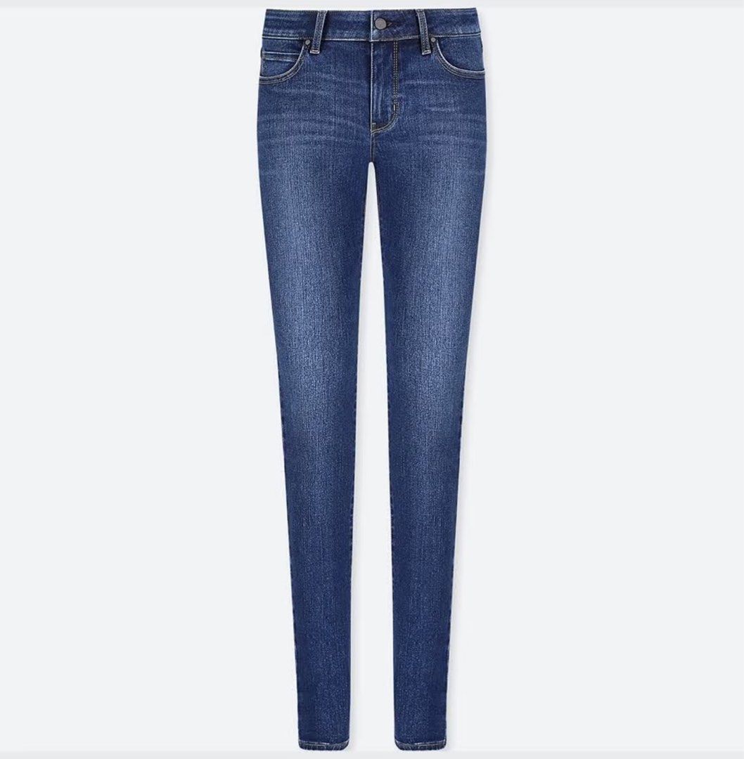 Uniqlo Ultra Stretch Jeans (Blue) (Category: Jeans) located in Makati City. Submitted by snitchcat (Listing ID 1330283944, Image 1). Description: Size 24 (61cm).