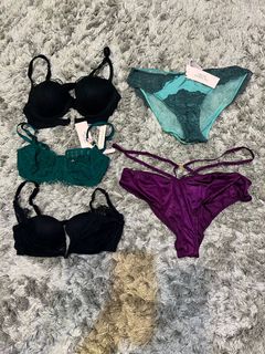 （分類：）位於 。 由 initialcloset 提交（商品編號 1330298819，圖片 1）。簡介： 。