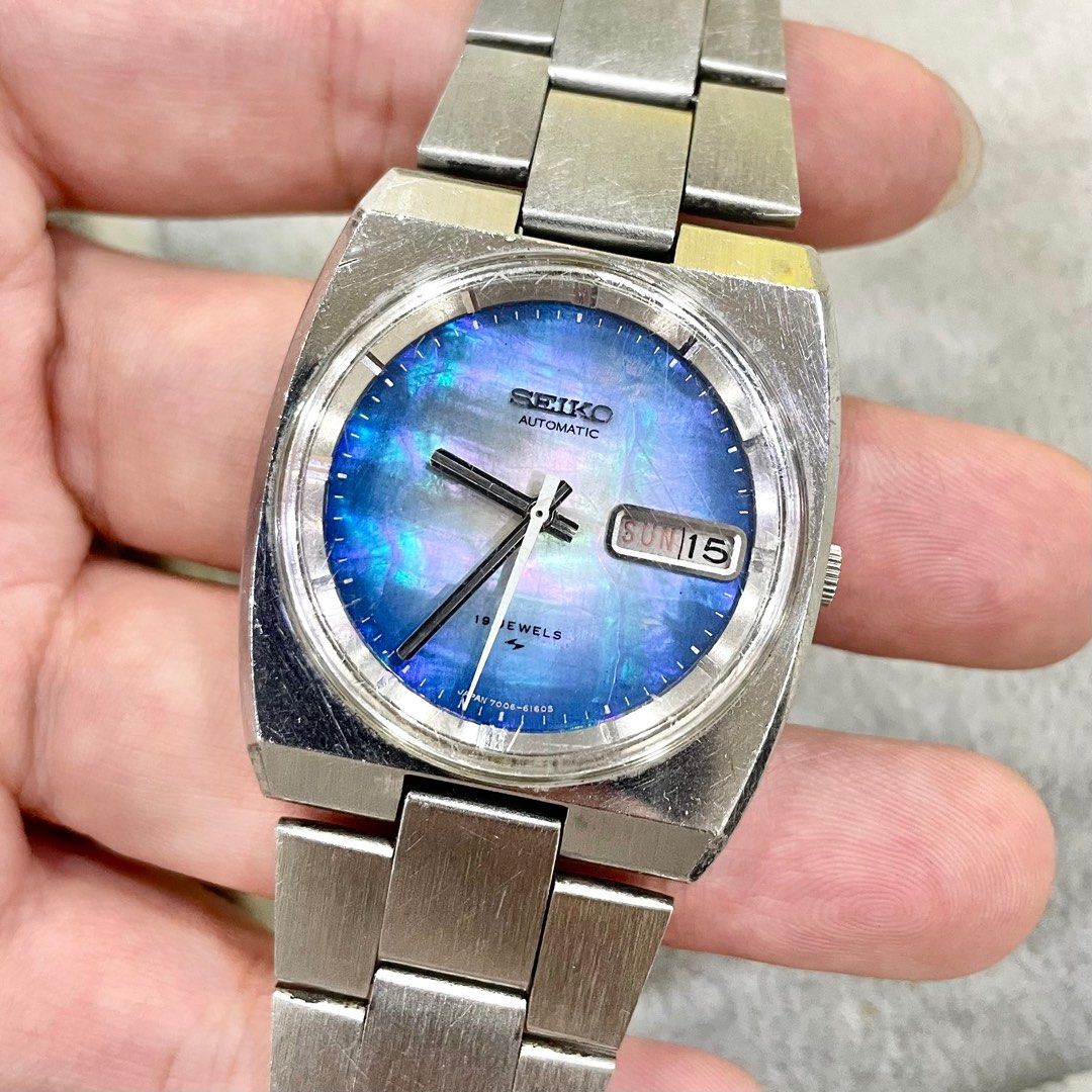 Vintage Seiko Blue Mother of Pearl Dial Cushion Case 7006 6040