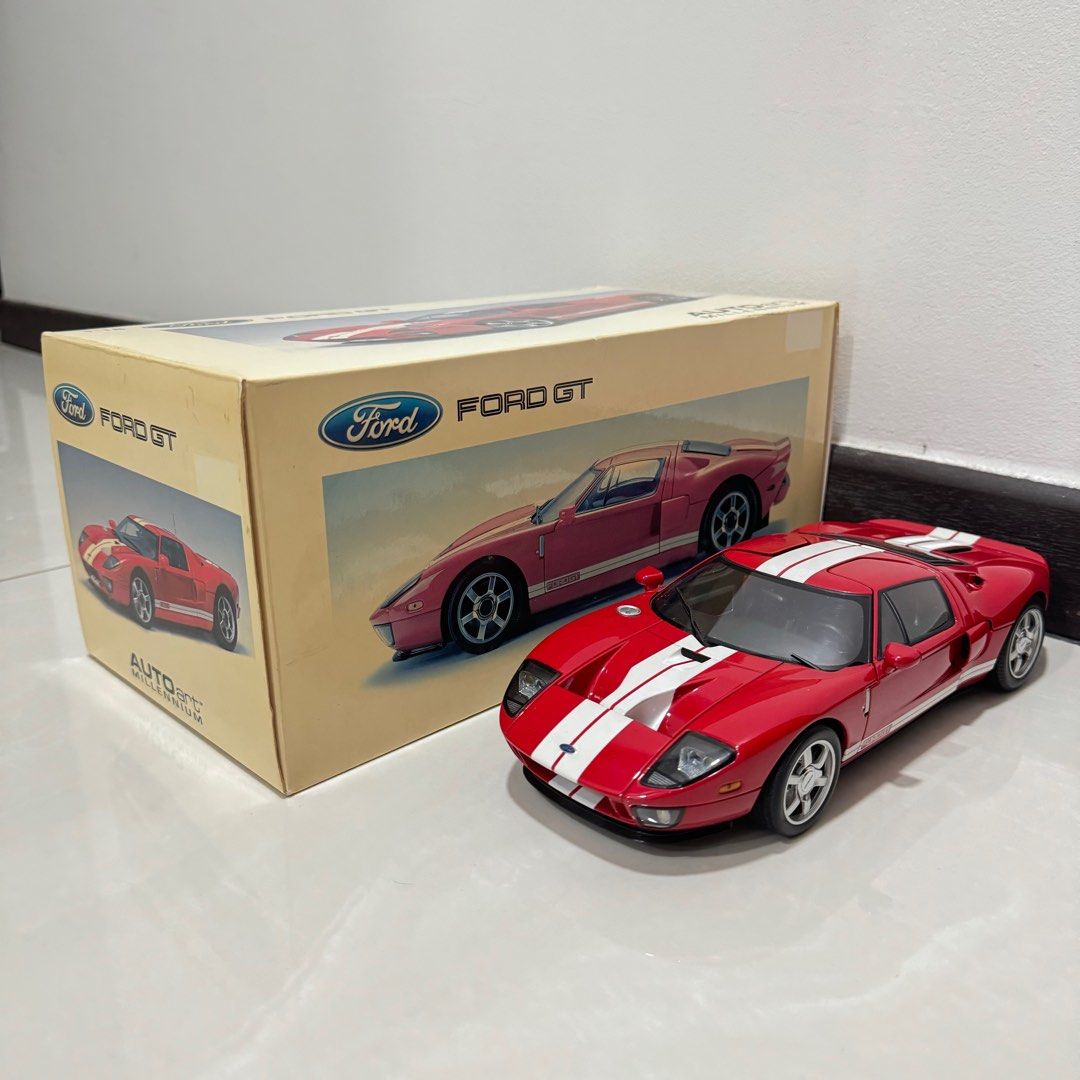AUTOart Ford 1/18 スケールモデル 1:18 AutoArt Ford GT 2004 (Red), Toys & Collectibles, Figurines