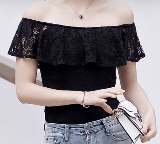 Off-shoulder Bijou Tops・全2色