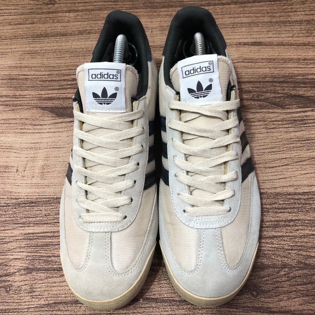 B4217 adidas sales