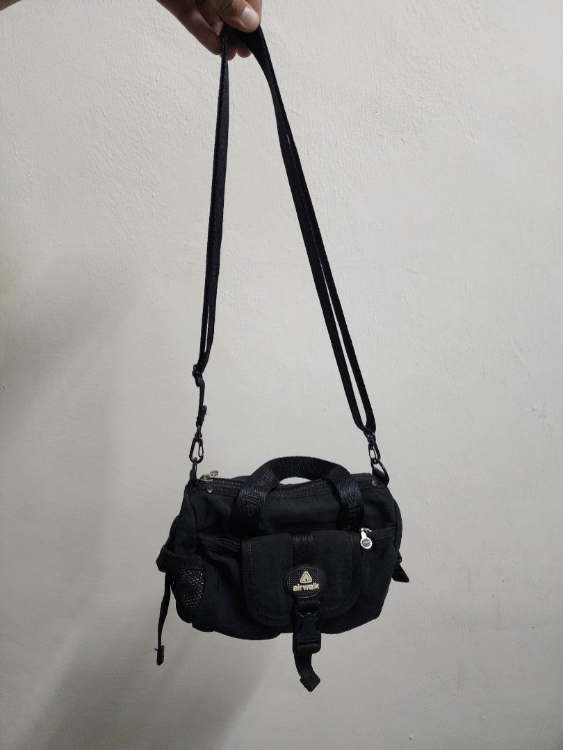 Airwalk Tactical Sling Crossbody Black Bag Full Pocket Unisex Fashion Style Beg SOLD