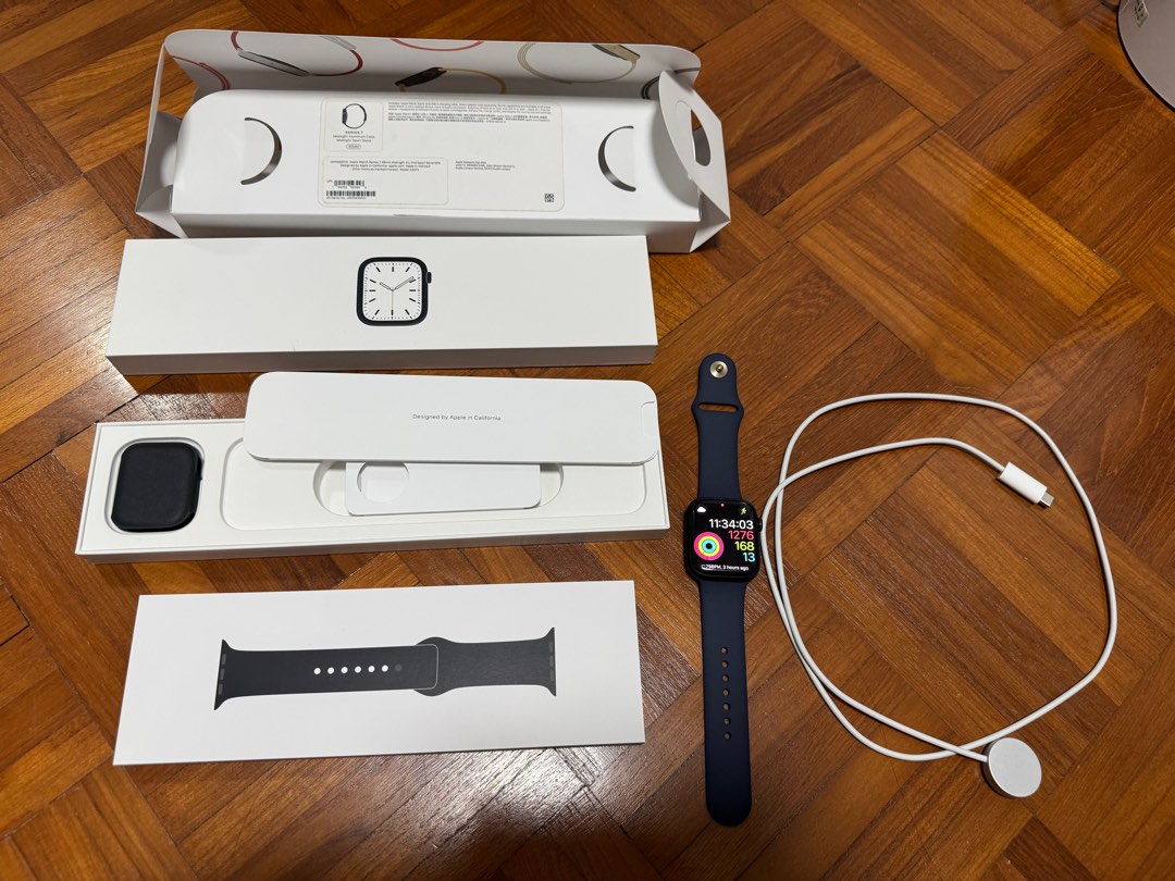 Apple watch series 3 included in box cheap