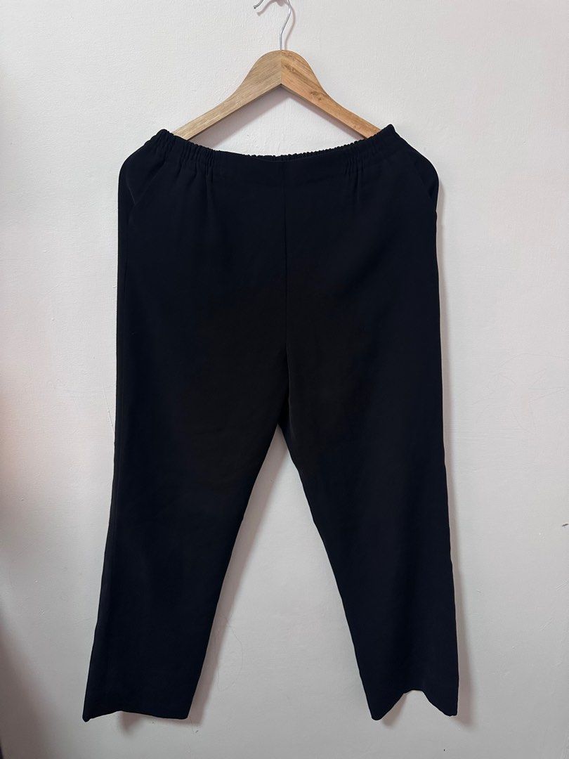 Black Trouser Pants women (Category: Jeans) located in Antipolo. Submitted by pixieglowphl (Listing ID 1330441031, Image 2). Description: Size 28-30 waist High quality .