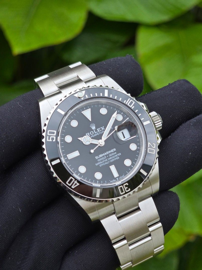 Rolex sub brand store