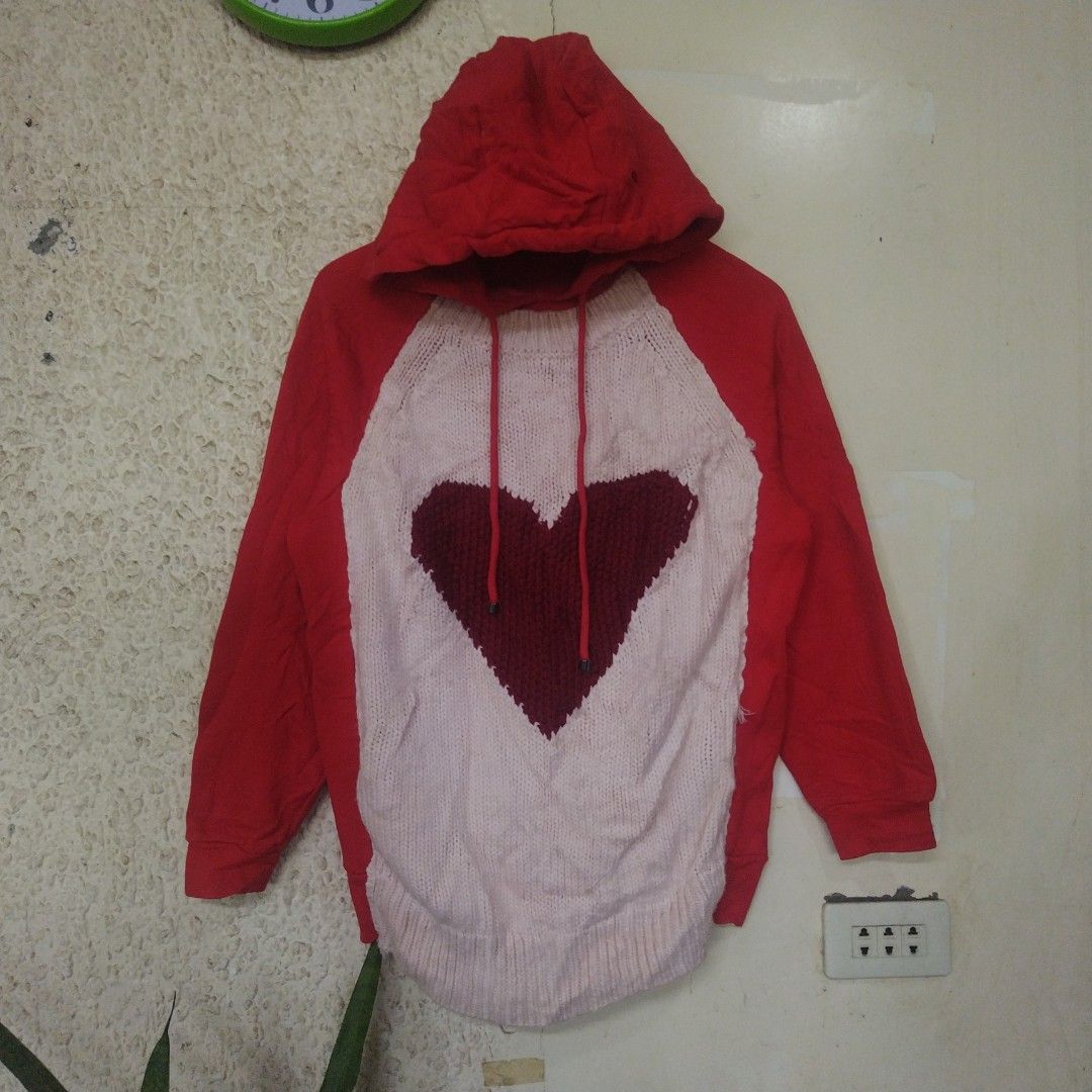 Burberry heart hoodie sale