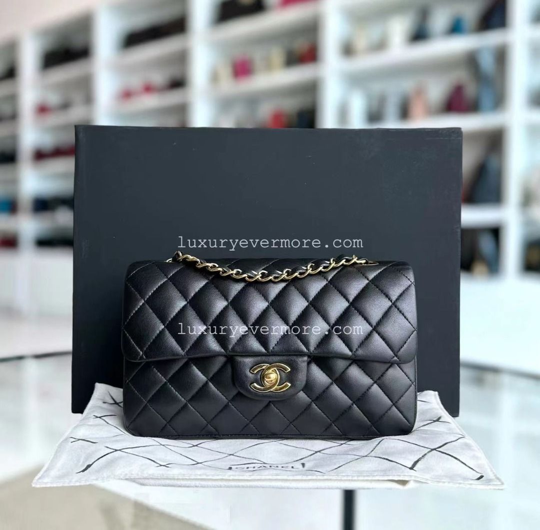 Chanel classic flap bag 23cm sales