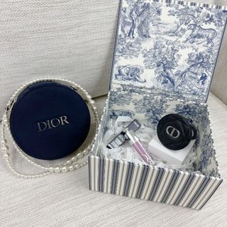 【ギフト包装✧新品未使用】DIOR ピンク PUレザー スタンドミラー 激レア❅ ギフト包装✧新品未使用】DIOR ピンク PUレザー スタンドミラー