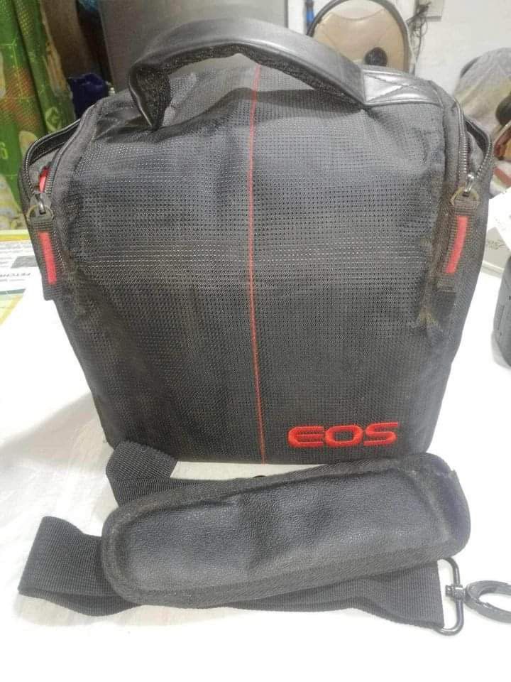 DSLR Canon EOS 750D (Category: Cameras) located in Rizal. Submitted by oldfeelings4sale (Listing ID 1330365706, Image 3). Description: 📌 SELLING PRICE :20k negotiable 📌 LOCATION: Antipolo/Quezon City 📌 MODE OF DELIVERY : Meet Up /Free around antipolo/QC 📌 MODE OF PAYMENT:Cash 📌 DURATION OF USED:5yrs. 📌 BRAND NAME: CANON EOS 750D 📌 BOUGHT WHERE: SAUDI 📌 REASON FOR SELLING: PERSONAL EMERGENCY 📌 CONDITION OF YOUR ITEMS: NO ISSUE Here’s what