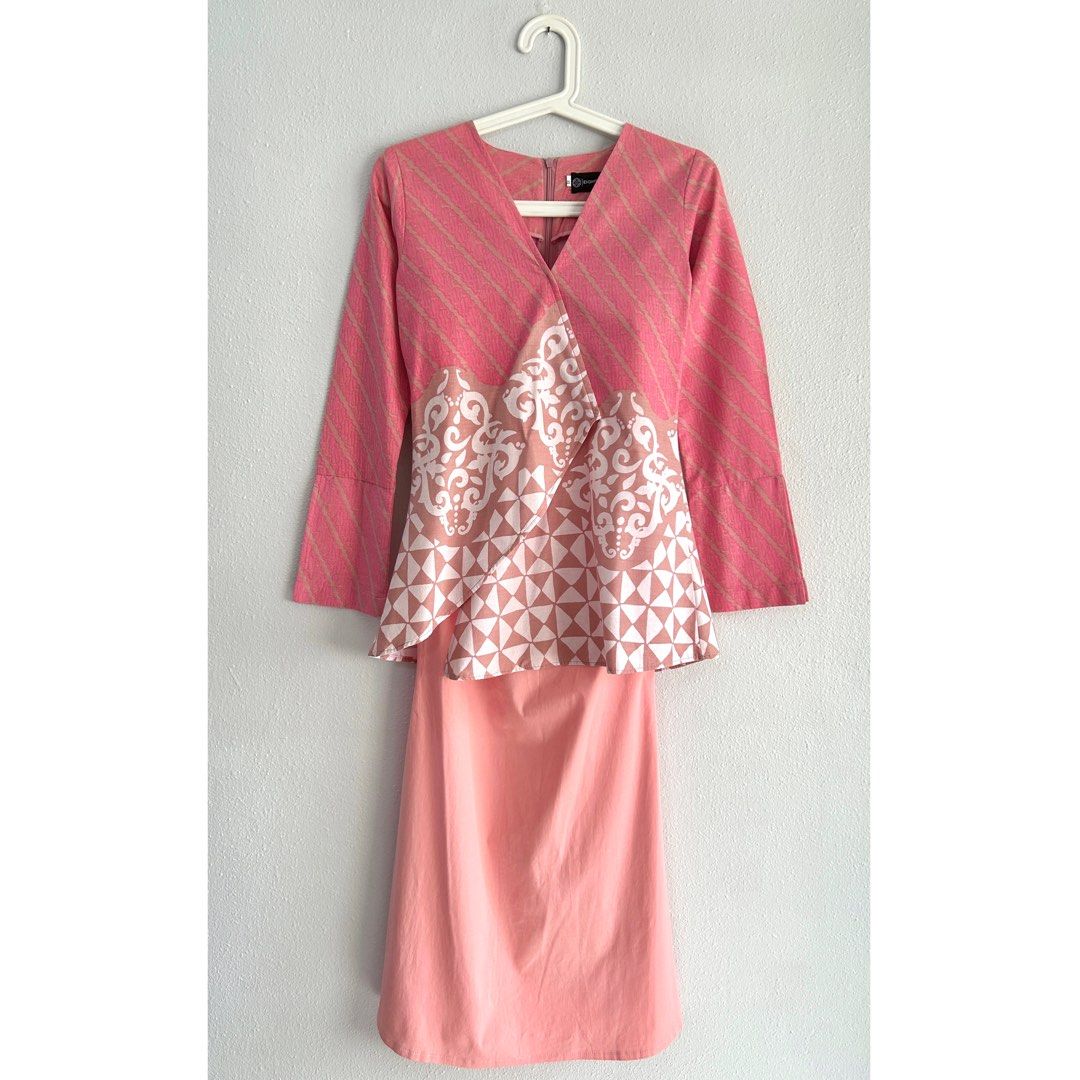 Eighty One Pink Kimono Batik Kebaya Baju Kurung Full Suit Dress Blouse Skirt Set Women s Fashion Muslimah Fashion Baju Kurung sets on Carousell