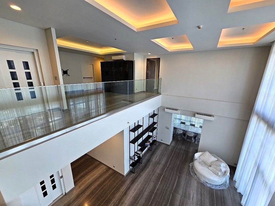 Exquisite 4BR Bi-Level Penthouse with Private Pool and Elevator at The ...