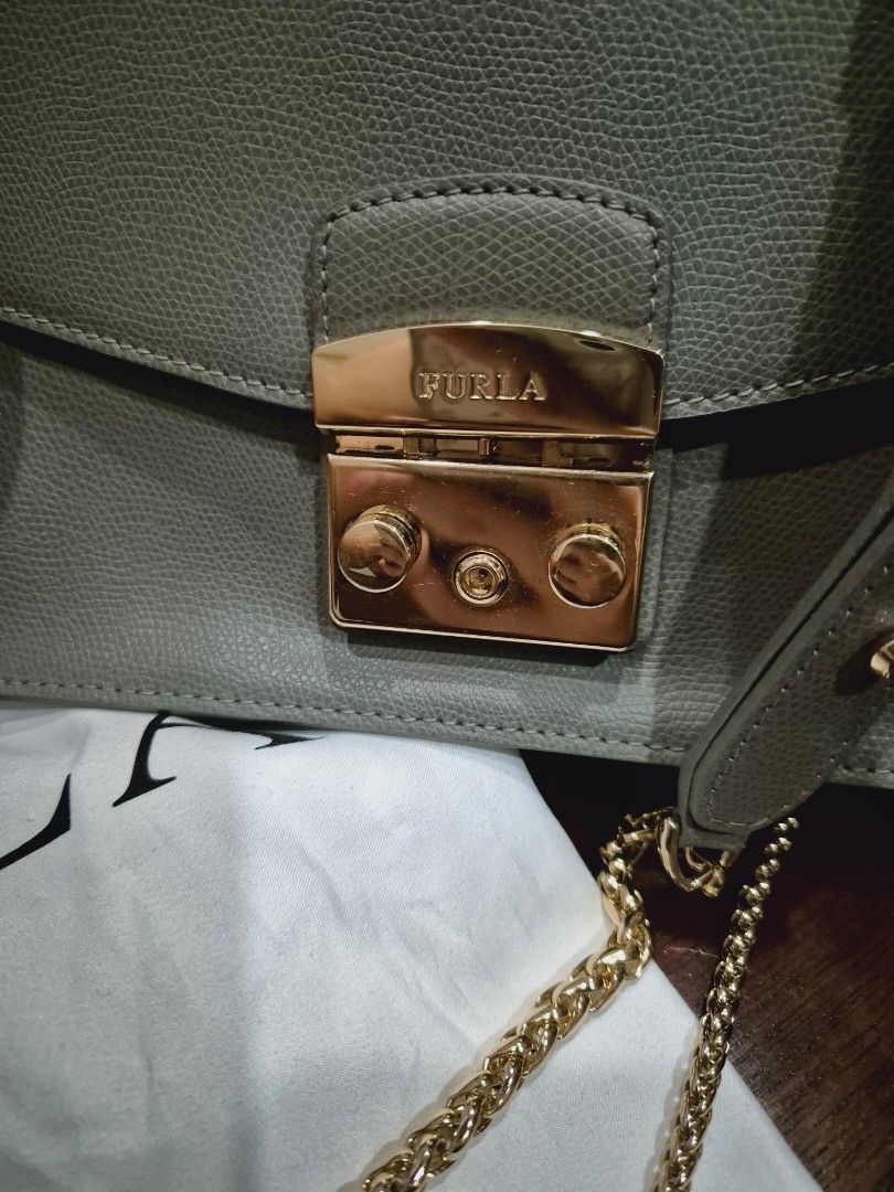 Furla Metropolis Shoulder Bag in Medium Sabbia Grey